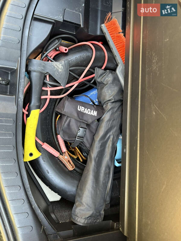 Внедорожник / Кроссовер Toyota RAV4 2016 в Львове фото 22 Внедорожник / Кроссовер Toyota RAV4 2016 в Львове