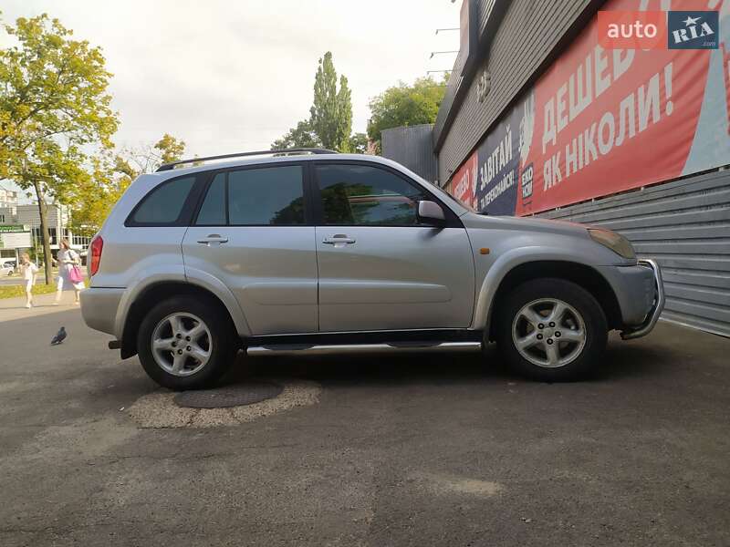 Toyota RAV4 2003