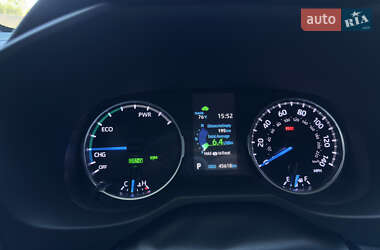 Внедорожник / Кроссовер Toyota RAV4 2022 в 