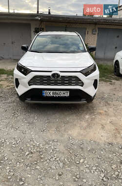 Позашляховик / Кросовер Toyota RAV4 2021 в Хмельницькому