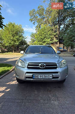 Позашляховик / Кросовер Toyota RAV4 2007 в Миколаєві