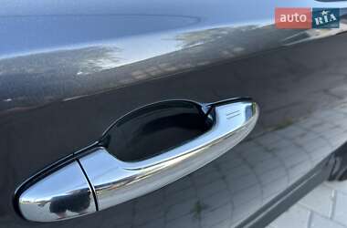 Внедорожник / Кроссовер Toyota RAV4 2016 в 