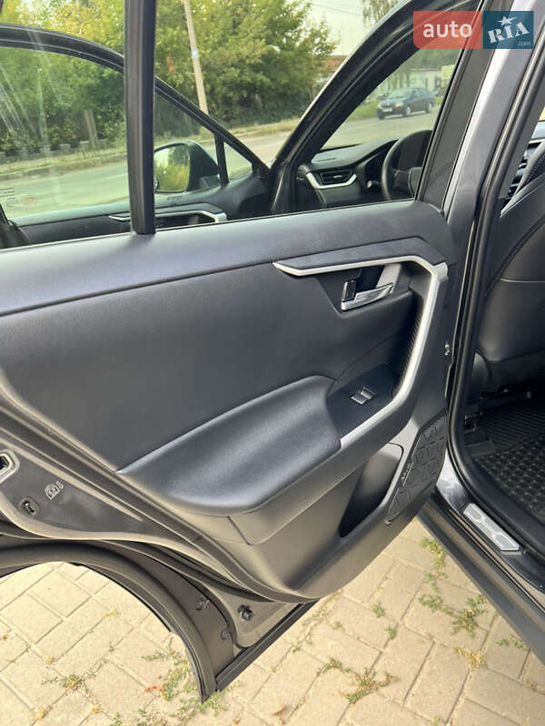 Позашляховик / Кросовер Toyota RAV4 2021 в Умані фото 18 Позашляховик / Кросовер Toyota RAV4 2021 в Умані