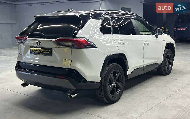 Позашляховик / Кросовер Toyota RAV4 2020 в Чернівцях фото 6 Позашляховик / Кросовер Toyota RAV4 2020 в Чернівцях