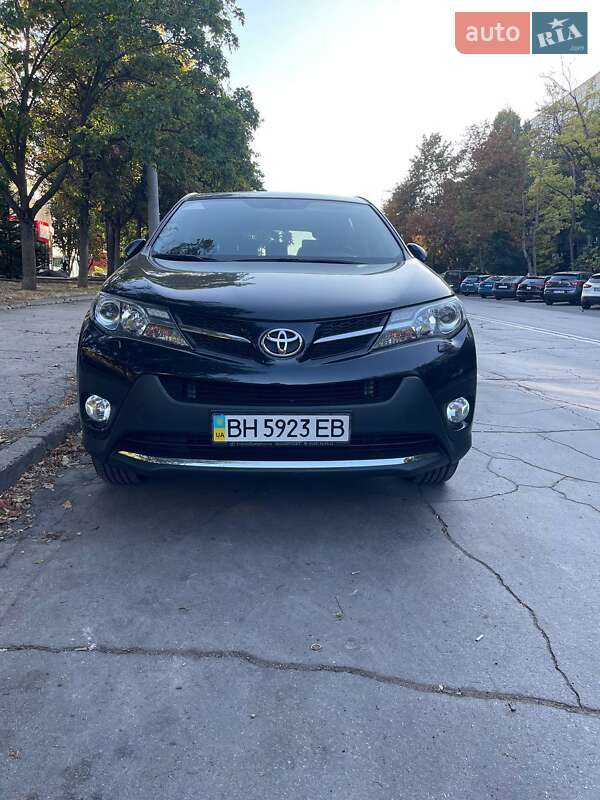 Toyota RAV4 2013