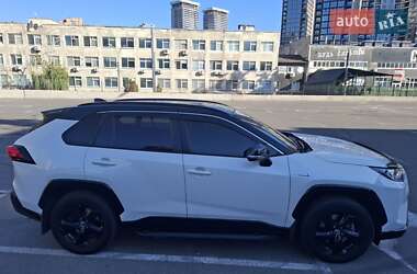 Позашляховик / Кросовер Toyota RAV4 2018 в Києві