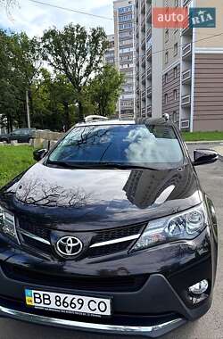 Внедорожник / Кроссовер Toyota RAV4 2014 в 