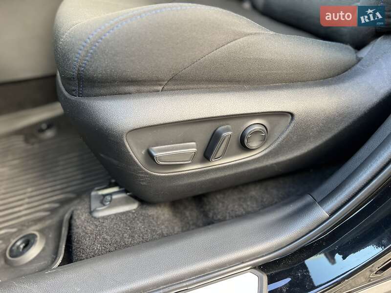 Внедорожник / Кроссовер Toyota RAV4 2024 в Киеве фото 25 Внедорожник / Кроссовер Toyota RAV4 2024 в Киеве