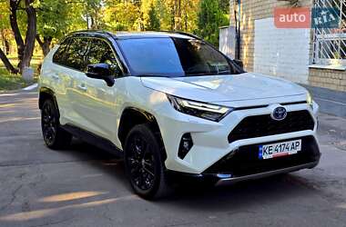 Позашляховик / Кросовер Toyota RAV4 2022 в Першотравенську