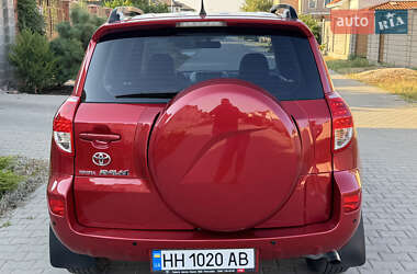 Внедорожник / Кроссовер Toyota RAV4 2006 в 