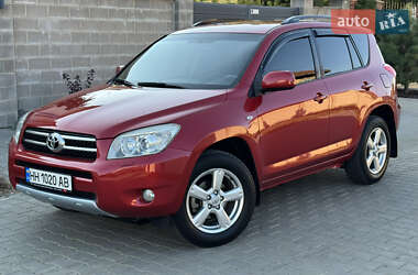Внедорожник / Кроссовер Toyota RAV4 2006 в 
