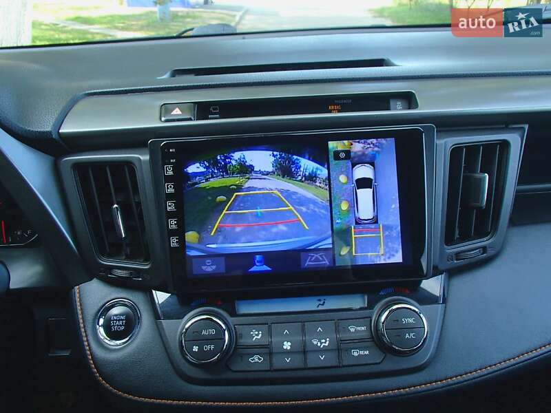 Внедорожник / Кроссовер Toyota RAV4 2016 в Харькове