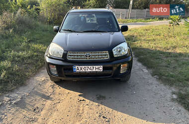 Внедорожник / Кроссовер Toyota RAV4 2000 в Харькове