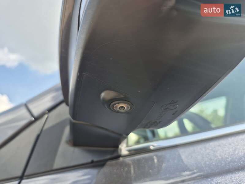 Позашляховик / Кросовер Toyota RAV4 2016 в Житомирі