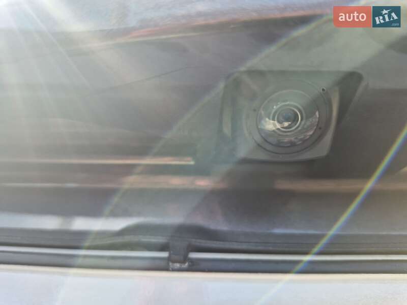 Позашляховик / Кросовер Toyota RAV4 2016 в Житомирі