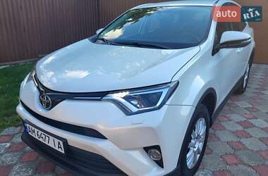 Позашляховик / Кросовер Toyota RAV4 2018 в Житомирі