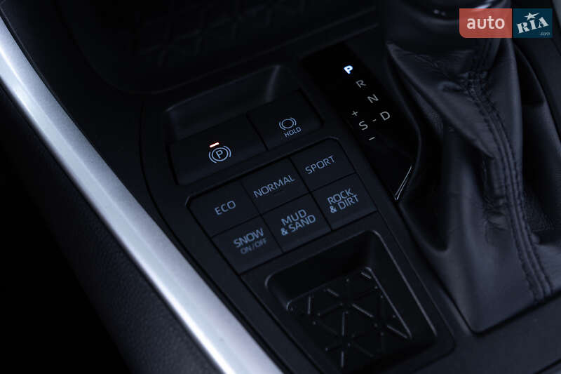 Внедорожник / Кроссовер Toyota RAV4 2022 в Киеве