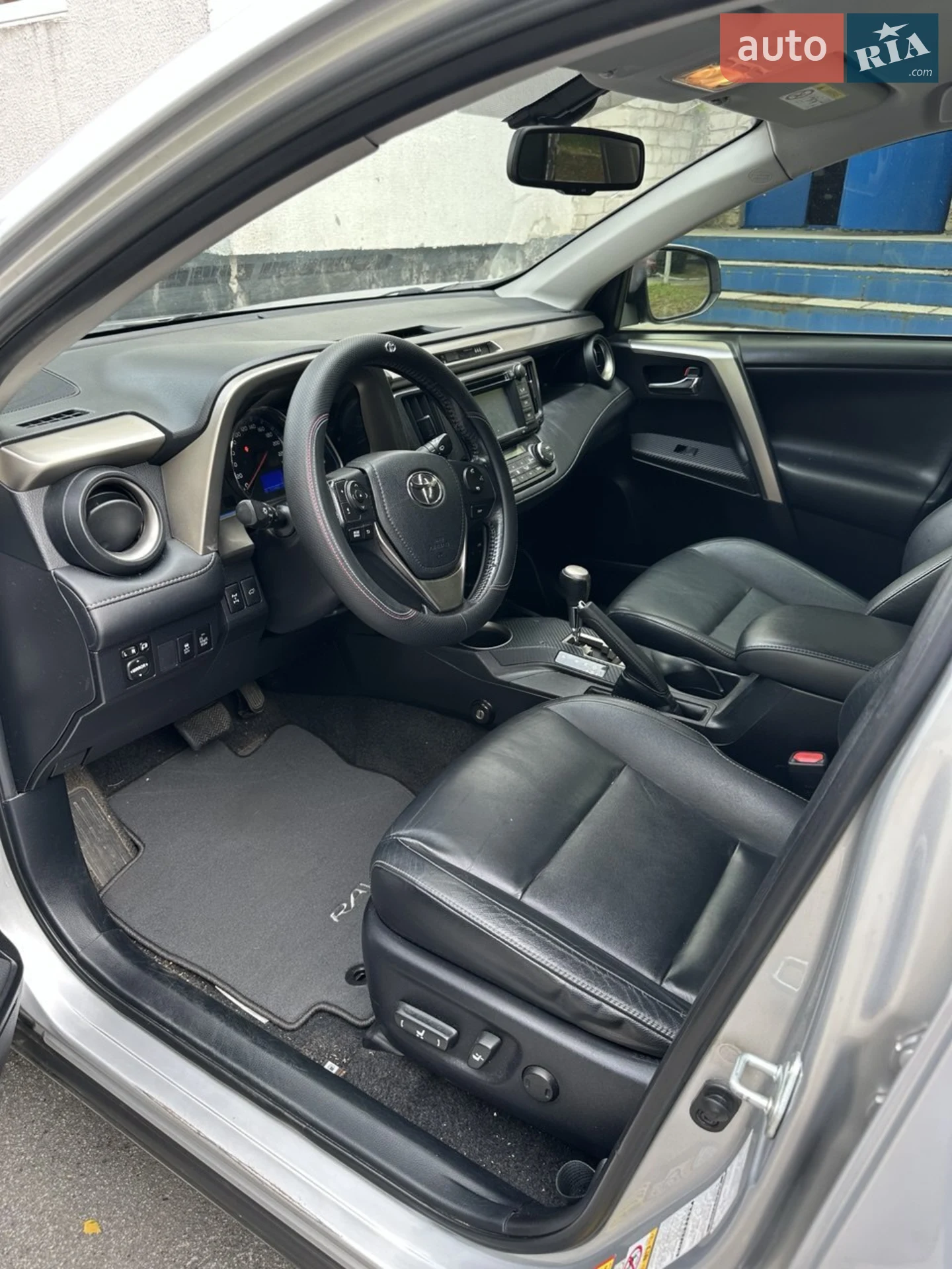 2013 Toyota RAV 4 - мініатюра 2