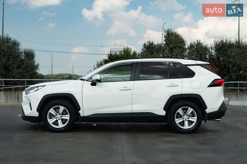 Внедорожник / Кроссовер Toyota RAV4 2018 в Киеве фото 2 Внедорожник / Кроссовер Toyota RAV4 2018 в Киеве