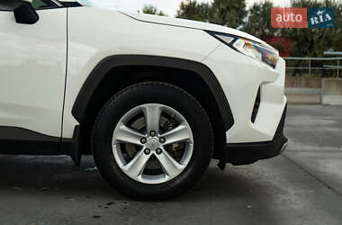 Внедорожник / Кроссовер Toyota RAV4 2018 в Киеве