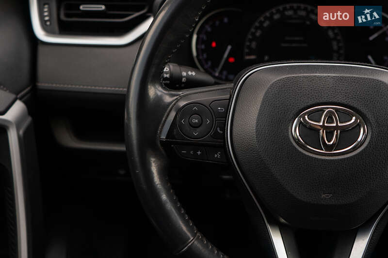 Внедорожник / Кроссовер Toyota RAV4 2018 в Киеве фото 36 Внедорожник / Кроссовер Toyota RAV4 2018 в Киеве