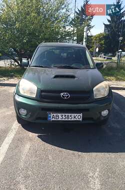 Внедорожник / Кроссовер Toyota RAV4 2004 в Львове