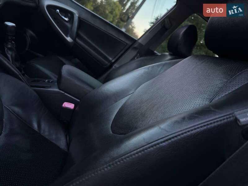 Внедорожник / Кроссовер Toyota RAV4 2007 в Ахтырке