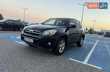 Позашляховик / Кросовер Toyota RAV4 2006 в Чернівцях