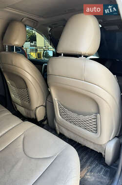 Внедорожник / Кроссовер Toyota RAV4 2012 в 