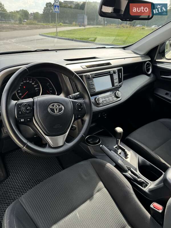 Позашляховик / Кросовер Toyota RAV4 2014 в Володимирі фото 6 Позашляховик / Кросовер Toyota RAV4 2014 в Володимирі