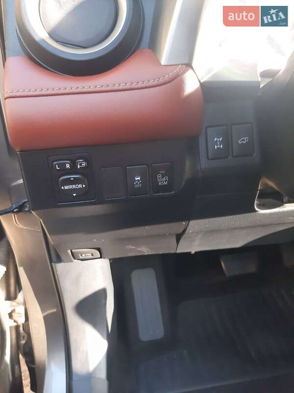 Внедорожник / Кроссовер Toyota RAV4 2013 в Одессе фото 36 Внедорожник / Кроссовер Toyota RAV4 2013 в Одессе