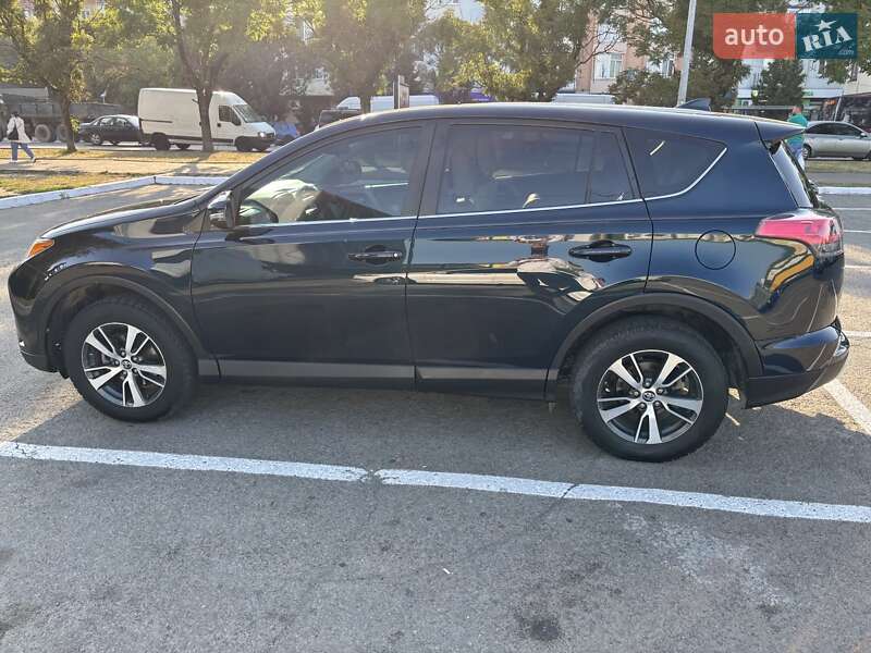 Внедорожник / Кроссовер Toyota RAV4 2018 в Ивано-Франковске фото 10 Внедорожник / Кроссовер Toyota RAV4 2018 в Ивано-Франковске