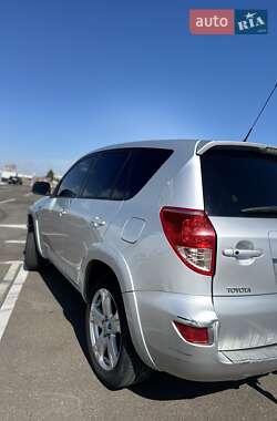 Внедорожник / Кроссовер Toyota RAV4 2007 в 
