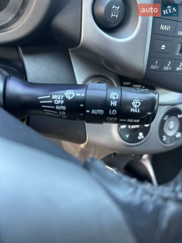 Позашляховик / Кросовер Toyota RAV4 2007 в Одесі