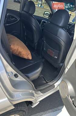 Внедорожник / Кроссовер Toyota RAV4 2007 в 