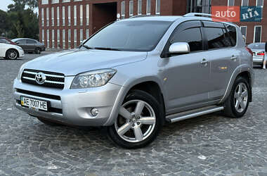 Позашляховик / Кросовер Toyota RAV4 2007 в 