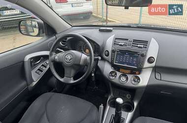 Внедорожник / Кроссовер Toyota RAV4 2008 в 