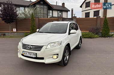 Внедорожник / Кроссовер Toyota RAV4 2012 в Киеве