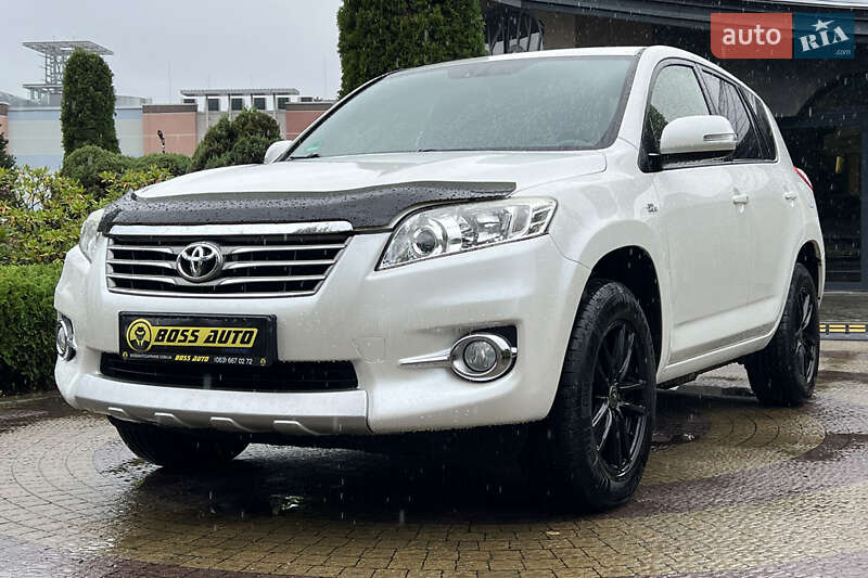 Внедорожник / Кроссовер Toyota RAV4 2012 в Львове