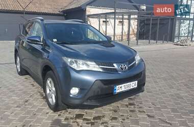 Внедорожник / Кроссовер Toyota RAV4 2014 в Звягеле
