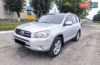Внедорожник / Кроссовер Toyota RAV4 2006 в Смеле