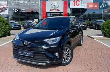 Внедорожник / Кроссовер Toyota RAV4 2016 в Хмельницком