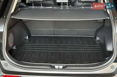 Внедорожник / Кроссовер Toyota RAV4 2024 в 