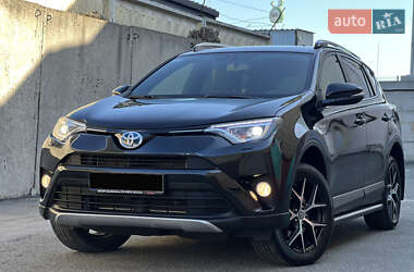 Внедорожник / Кроссовер Toyota RAV4 2017 в Киеве