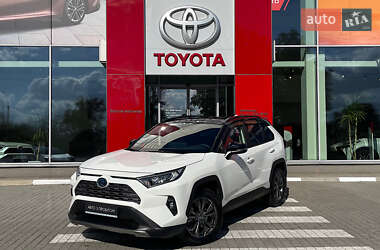 Внедорожник / Кроссовер Toyota RAV4 2023 в Запорожье