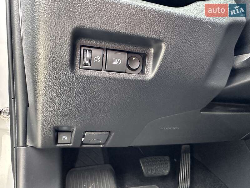 Позашляховик / Кросовер Toyota RAV4 2021 в Хмельницькому