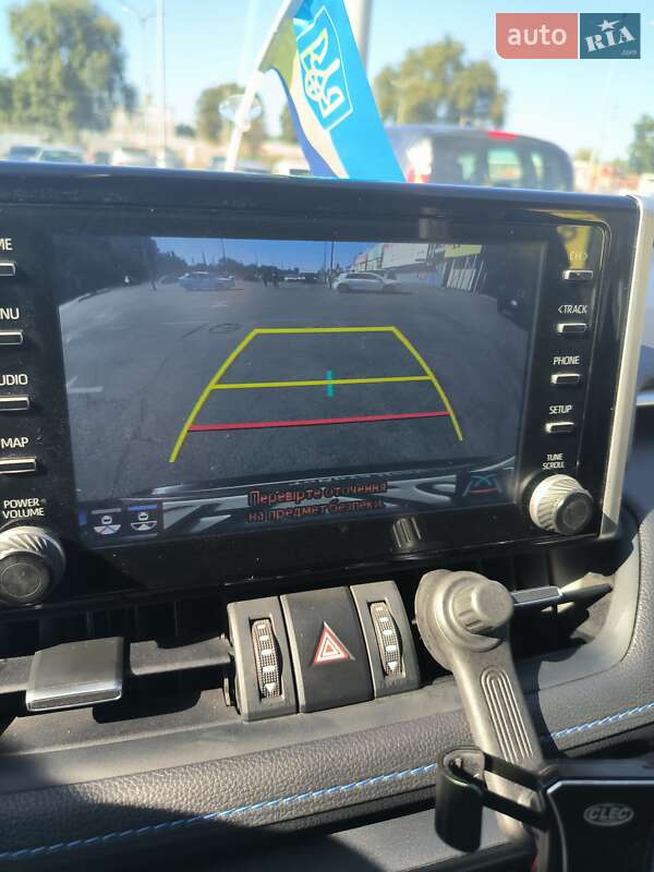 Позашляховик / Кросовер Toyota RAV4 2019 в Дніпрі