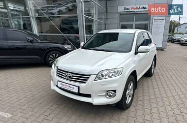 Внедорожник / Кроссовер Toyota RAV4 2011 в Черновцах