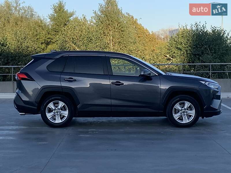 Позашляховик / Кросовер Toyota RAV4 2018 в Києві
