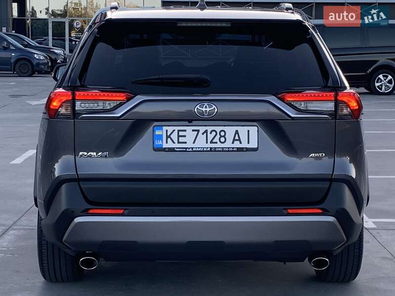 Позашляховик / Кросовер Toyota RAV4 2018 в Києві